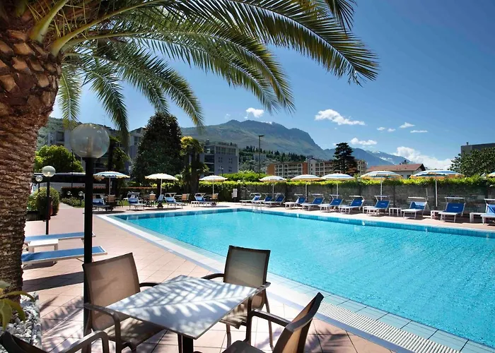 Sunlake Hotel