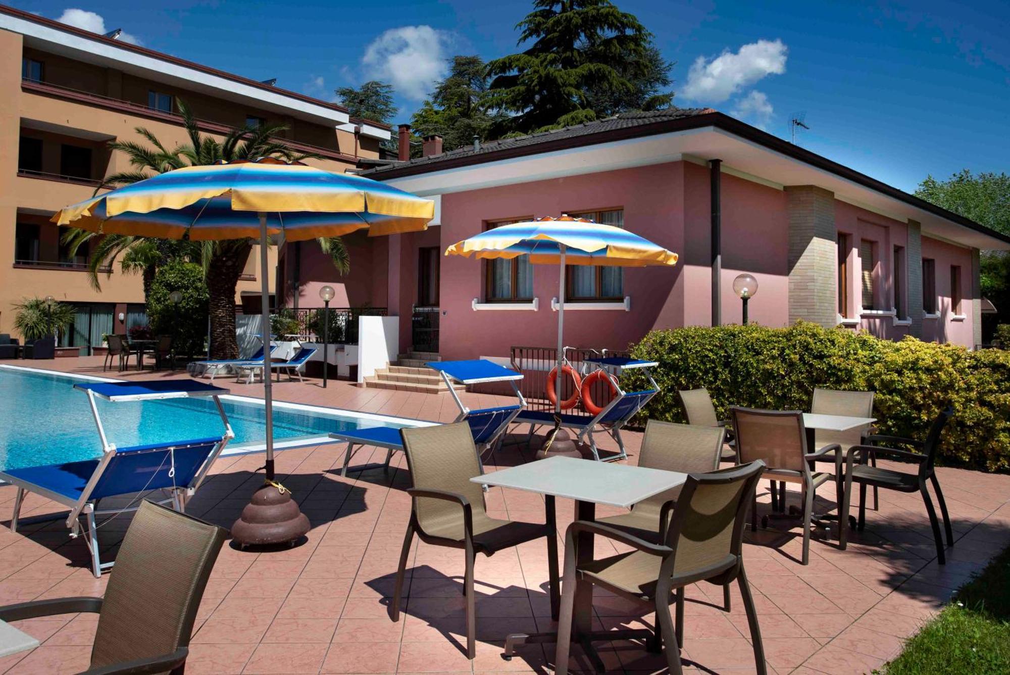 Sunlake Hotel 3*